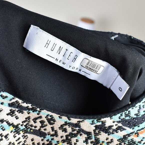 Hunter Bell Stevie Printed Cutout Shimmer Dress - 0 - Picture 10 of 10